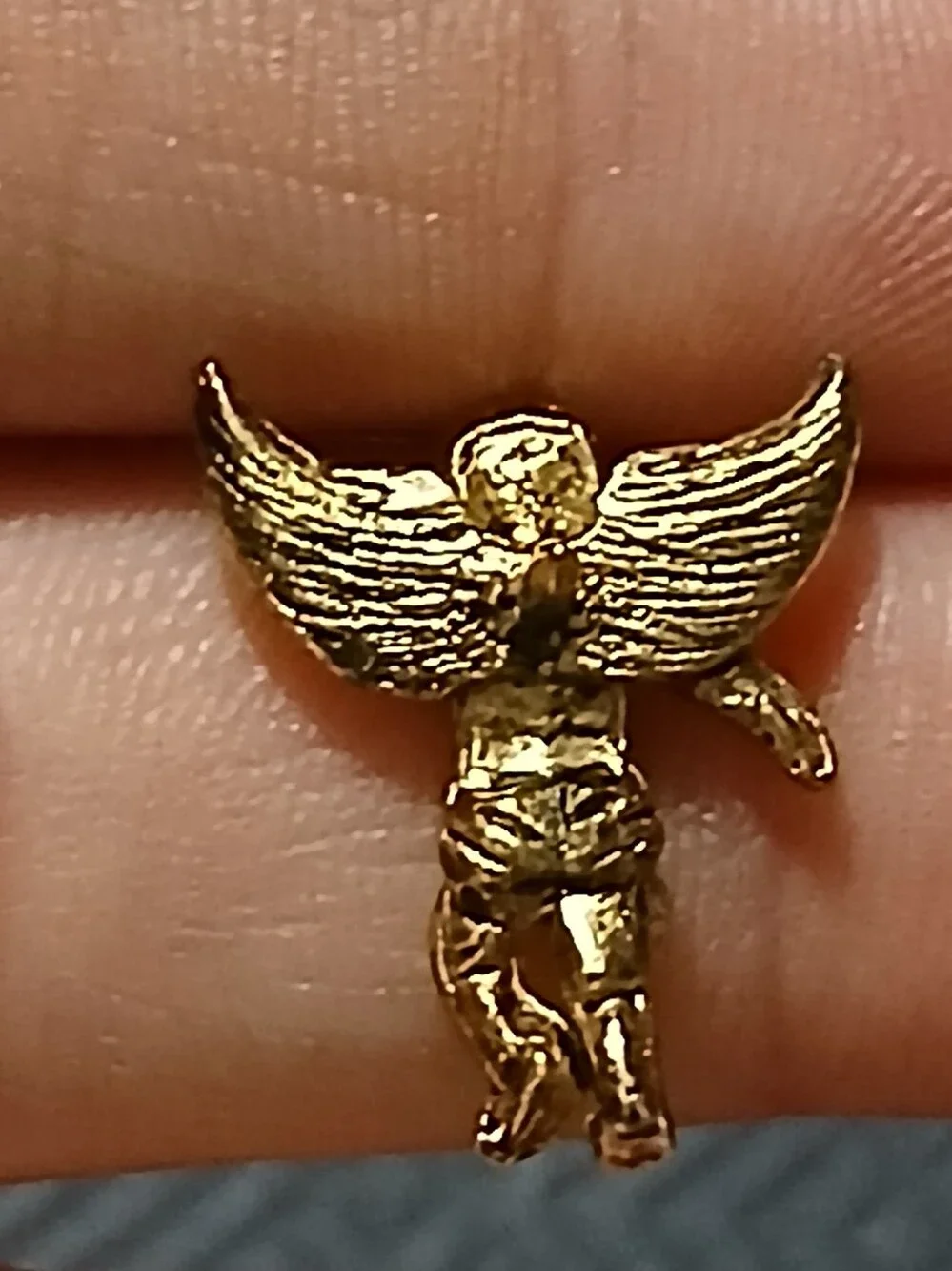 Vintage Gold Tone Cherub Guardian Angel Lapel Pin .5